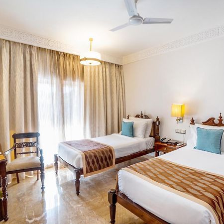 Evershine Resort & Spa Mahābaleshwar Extérieur photo