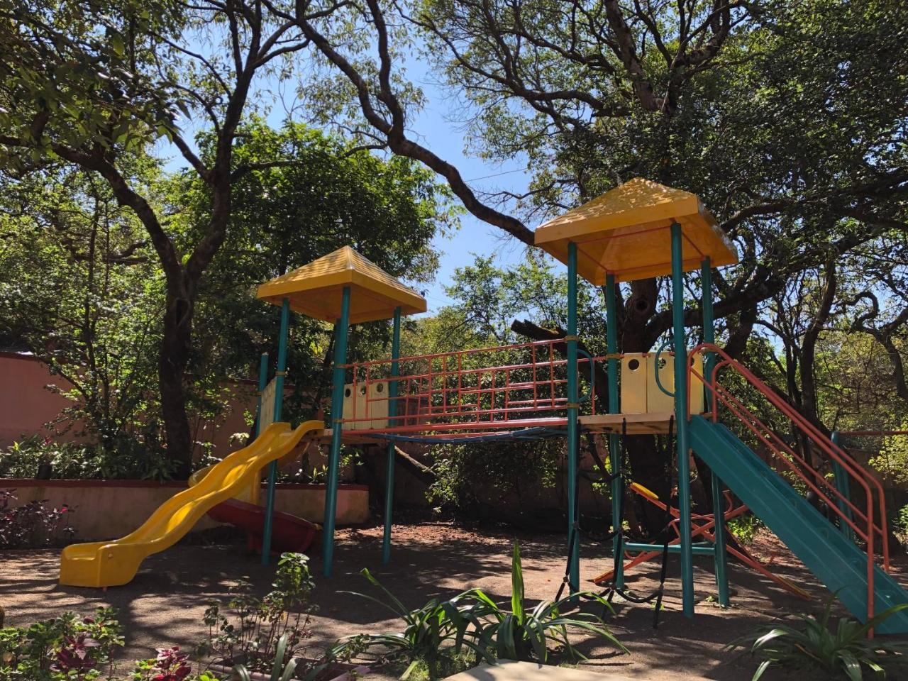 Evershine Resort & Spa Mahābaleshwar Extérieur photo