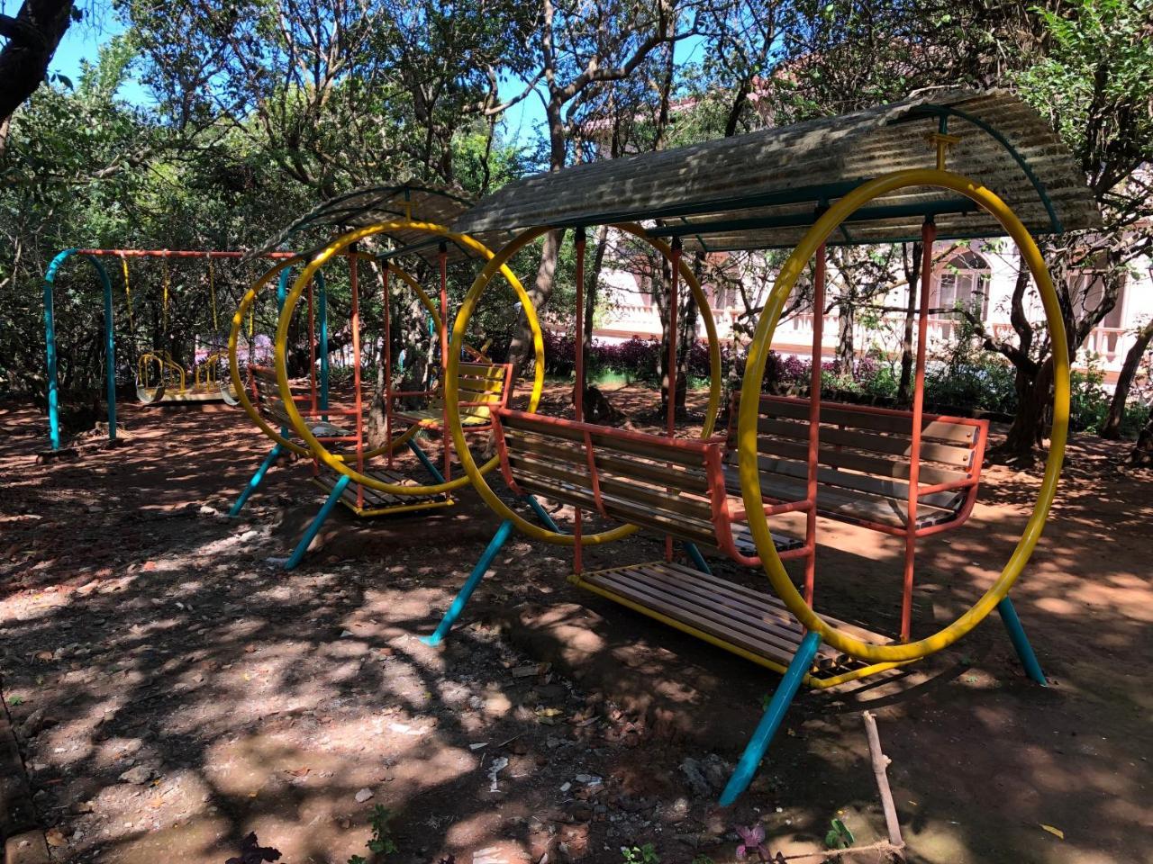 Evershine Resort & Spa Mahābaleshwar Extérieur photo